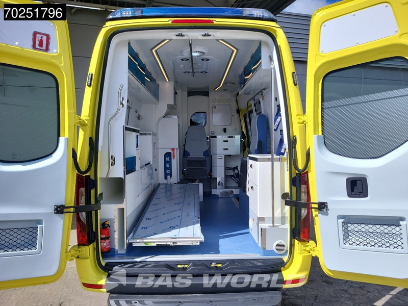 Mercedes-Benz Sprinter 319 CDI Automaat L2H2 New! Ambulance Ziekenwagen Rettungswagen Krankenwagen 10m3 Airco Cruise control - Ambulanse: bilde 3 Mercedes-Benz Sprinter 319 CDI Automaat L2H2 New! Ambulance Ziekenwagen Rettungswagen Krankenwagen 10m3 Airco Cruise control - Ambulanse: bilde 3