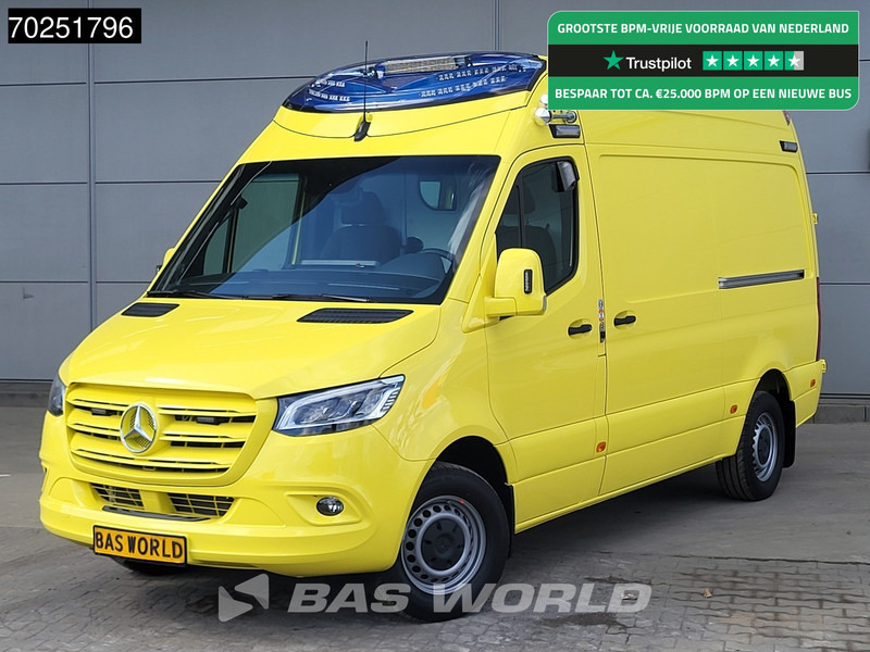 Mercedes-Benz Sprinter 319 CDI Automaat L2H2 New! Ambulance Ziekenwagen Rettungswagen Krankenwagen 10m3 Airco Cruise control - Ambulanse: bilde 1 Mercedes-Benz Sprinter 319 CDI Automaat L2H2 New! Ambulance Ziekenwagen Rettungswagen Krankenwagen 10m3 Airco Cruise control - Ambulanse: bilde 1