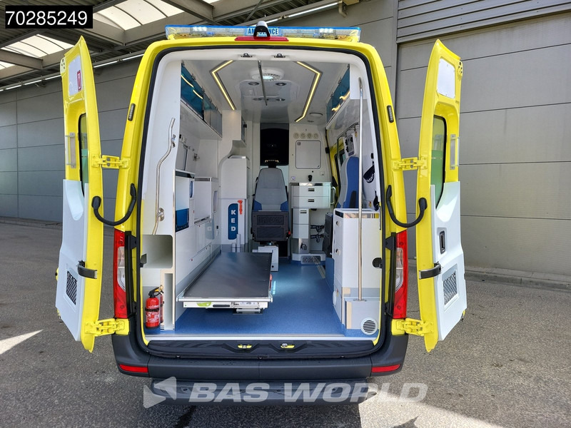 Mercedes-Benz Sprinter 319 CDI Automaat Nieuw! Complete Ambulance Ziekenwagen Rettungswagen Krankenwagen 11m3 Airco Cruise control - Ambulanse: bilde 3 Mercedes-Benz Sprinter 319 CDI Automaat Nieuw! Complete Ambulance Ziekenwagen Rettungswagen Krankenwagen 11m3 Airco Cruise control - Ambulanse: bilde 3