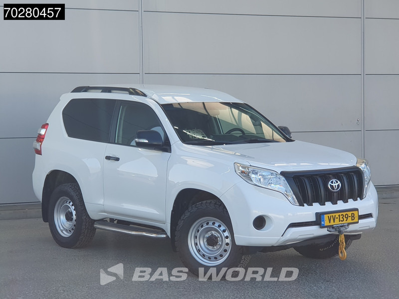Toyota Land Cruiser 2.8 D-4D 177 PK Euro6 3DRS VAN 3.5t trekhaak Warn Lier Airco PDC 2m3 Airco Trekhaak - Små varebil: bilde 3 Toyota Land Cruiser 2.8 D-4D 177 PK Euro6 3DRS VAN 3.5t trekhaak Warn Lier Airco PDC 2m3 Airco Trekhaak - Små varebil: bilde 3