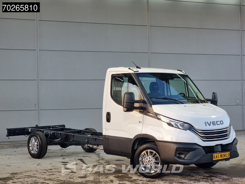 Iveco Daily 35S16 Automaat 410wb 2025model Chassis Cabine Camera Scherm Airco Cruise Fahrgestell Airco Cruise control - Varebil: bilde 2 Iveco Daily 35S16 Automaat 410wb 2025model Chassis Cabine Camera Scherm Airco Cruise Fahrgestell Airco Cruise control - Varebil: bilde 2