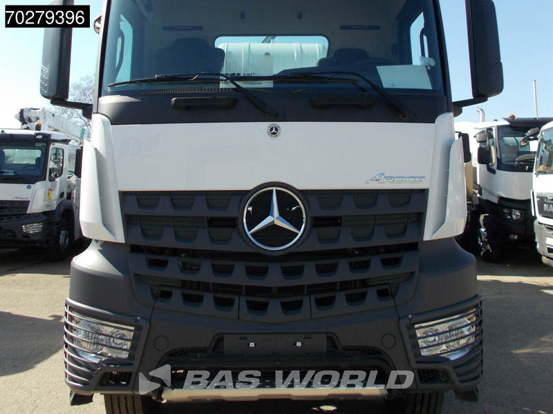 Mercedes-Benz Arocs 4145 8X4 10m3 Schwing Stetter mixer Manual Steelsuspension Euro 3 - Betongbil: bilde 5 Mercedes-Benz Arocs 4145 8X4 10m3 Schwing Stetter mixer Manual Steelsuspension Euro 3 - Betongbil: bilde 5
