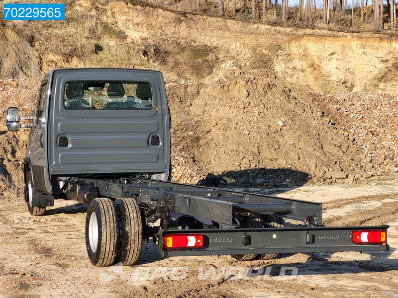 Iveco Daily 70C18 475WB Chassis Cabine Fahrgestell Airco Cruise Navi A/C - Varebil: bilde 2 Iveco Daily 70C18 475WB Chassis Cabine Fahrgestell Airco Cruise Navi A/C - Varebil: bilde 2