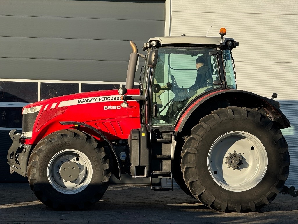 Massey Ferguson 8660 - Traktor: bilde 4 Massey Ferguson 8660 - Traktor: bilde 4