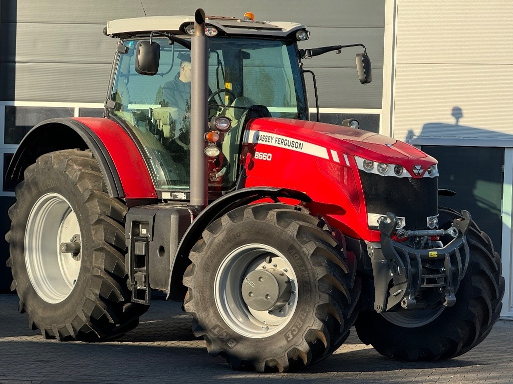 Massey Ferguson 8660 - Traktor: bilde 2 Massey Ferguson 8660 - Traktor: bilde 2