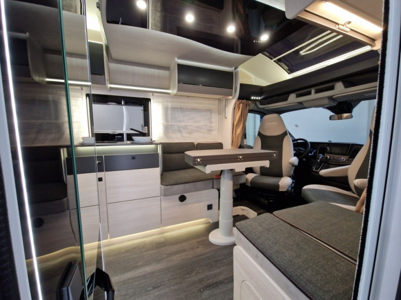 Chausson 788 Titanium Ultimate Ford M24 - Halvintegrert bobil: bilde 4 Chausson 788 Titanium Ultimate Ford M24 - Halvintegrert bobil: bilde 4