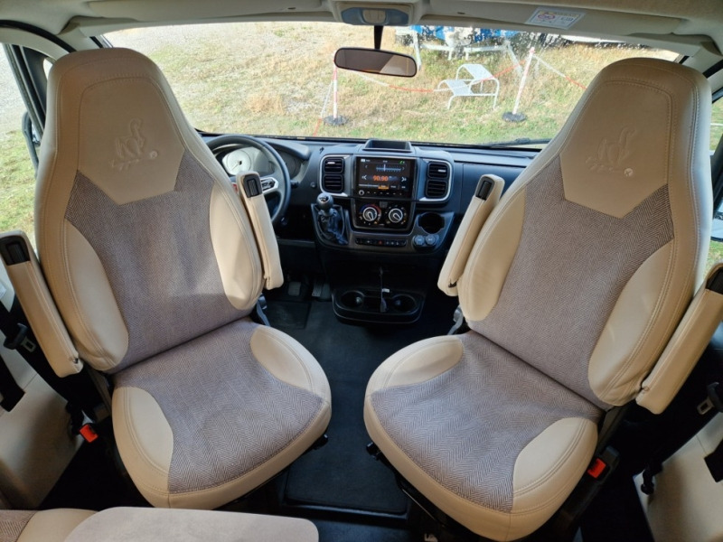 Etrusco T 7400 SBC - Halvintegrert bobil: bilde 4 Etrusco T 7400 SBC - Halvintegrert bobil: bilde 4