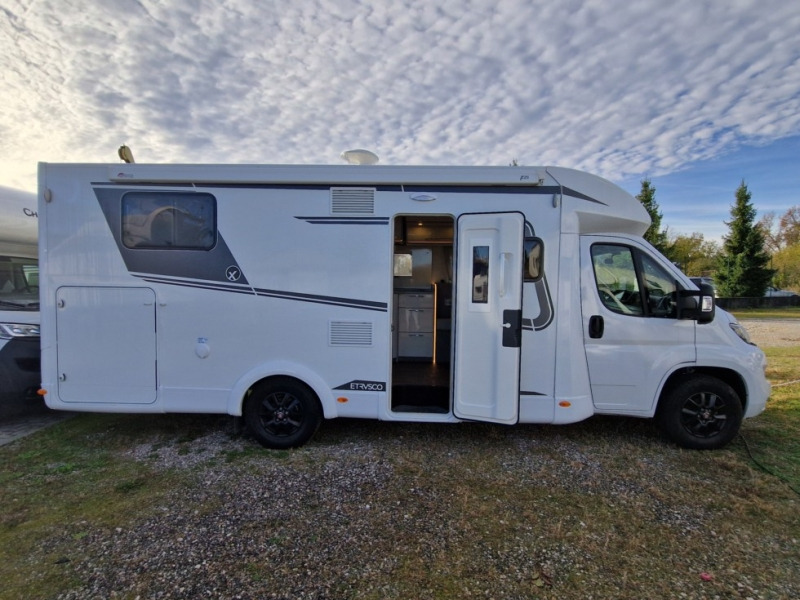 Etrusco T 7400 SBC - Halvintegrert bobil: bilde 2 Etrusco T 7400 SBC - Halvintegrert bobil: bilde 2