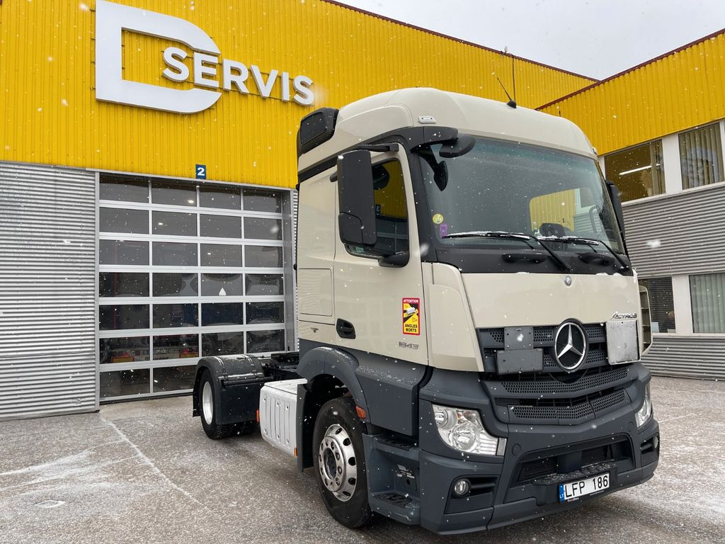 Mercedes-Benz Actros 1843 ADR 7 unit - Trekkvogn: bilde 2 Mercedes-Benz Actros 1843 ADR 7 unit - Trekkvogn: bilde 2