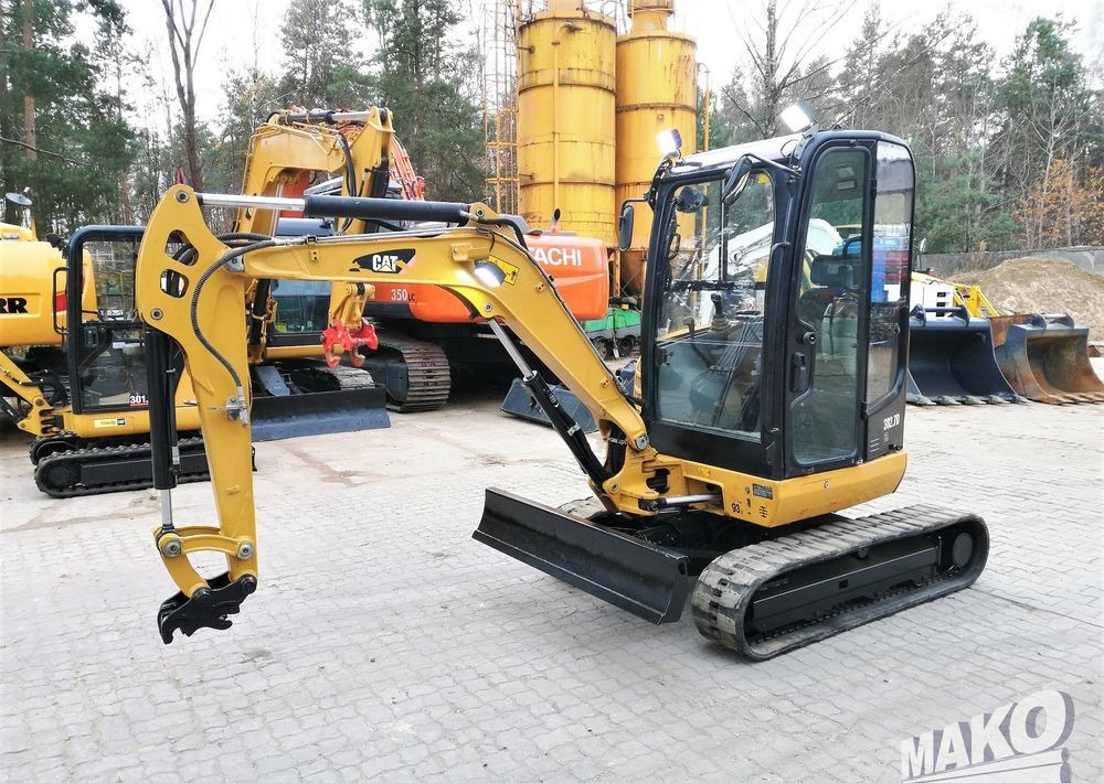 Caterpillar 302.7 D CR - Beltegraver: bilde 1 Caterpillar 302.7 D CR - Beltegraver: bilde 1
