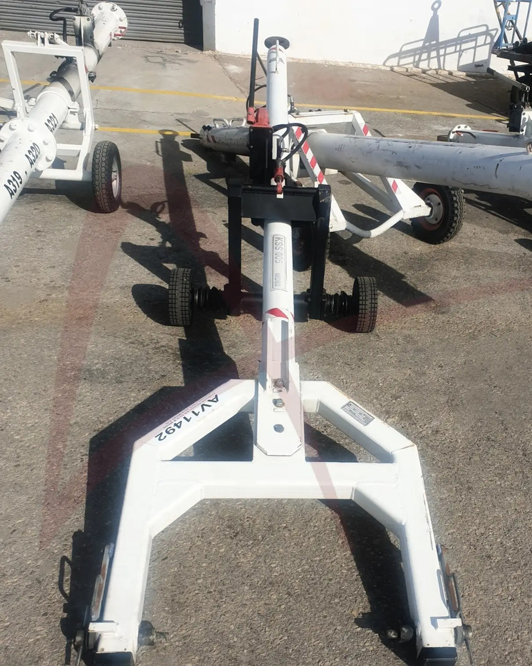FLADUNG FSST MD80/DC9 - Flyplassutstyr: bilde 2 FLADUNG FSST MD80/DC9 - Flyplassutstyr: bilde 2