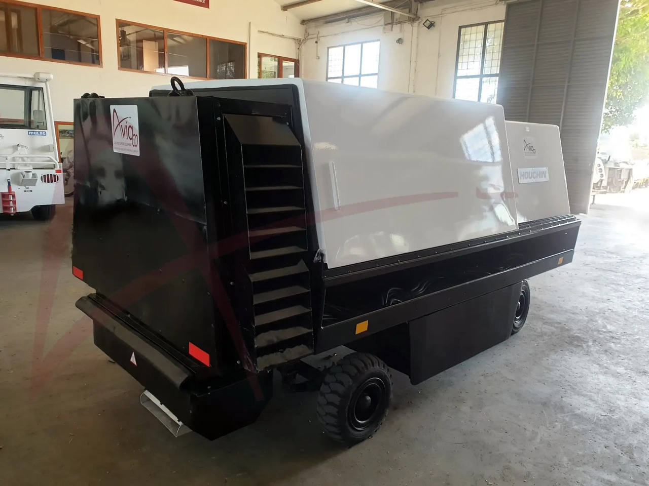 HOUCHIN C690-140 - Bakkestrøm/ GPU: bilde 1 HOUCHIN C690-140 - Bakkestrøm/ GPU: bilde 1