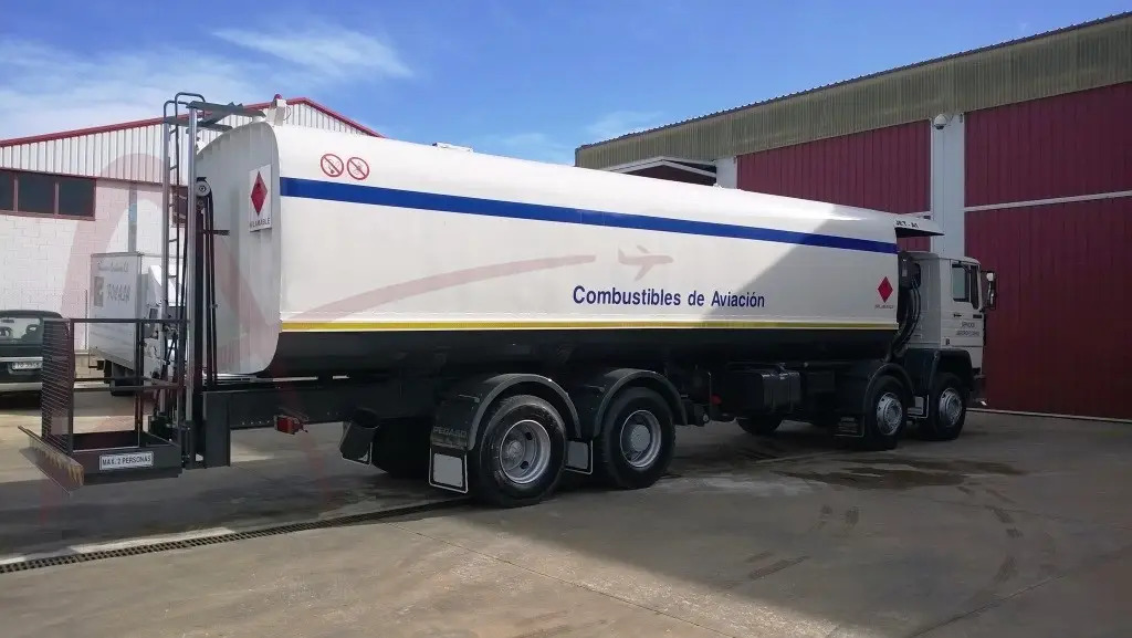 JET A1 - Tankbil: bilde 2 JET A1 - Tankbil: bilde 2