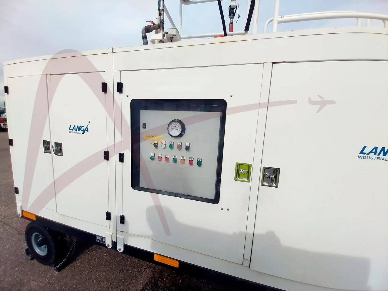 LANGA 1085 - Avisingsmaskin for fly: bilde 3 LANGA 1085 - Avisingsmaskin for fly: bilde 3