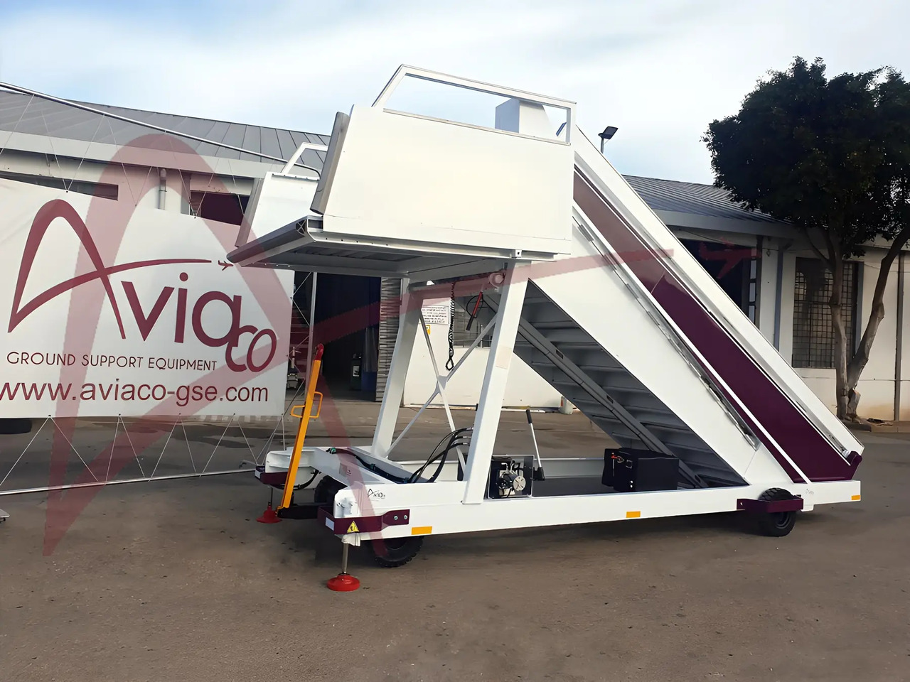 TLD ABT480 - Passasjertrapp: bilde 1 TLD ABT480 - Passasjertrapp: bilde 1