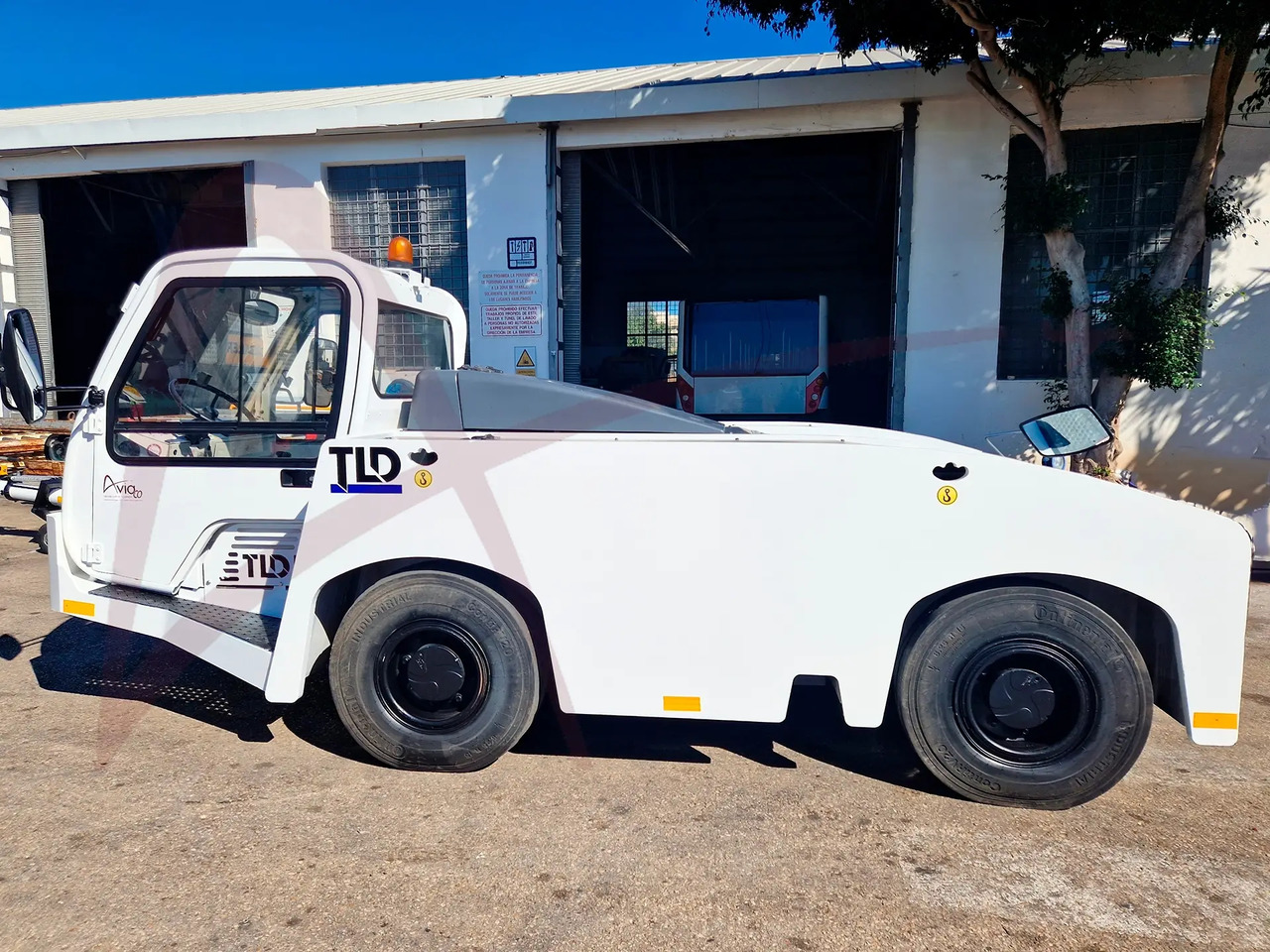 TLD TMX-150/15 - Pushbacktraktor: bilde 3 TLD TMX-150/15 - Pushbacktraktor: bilde 3