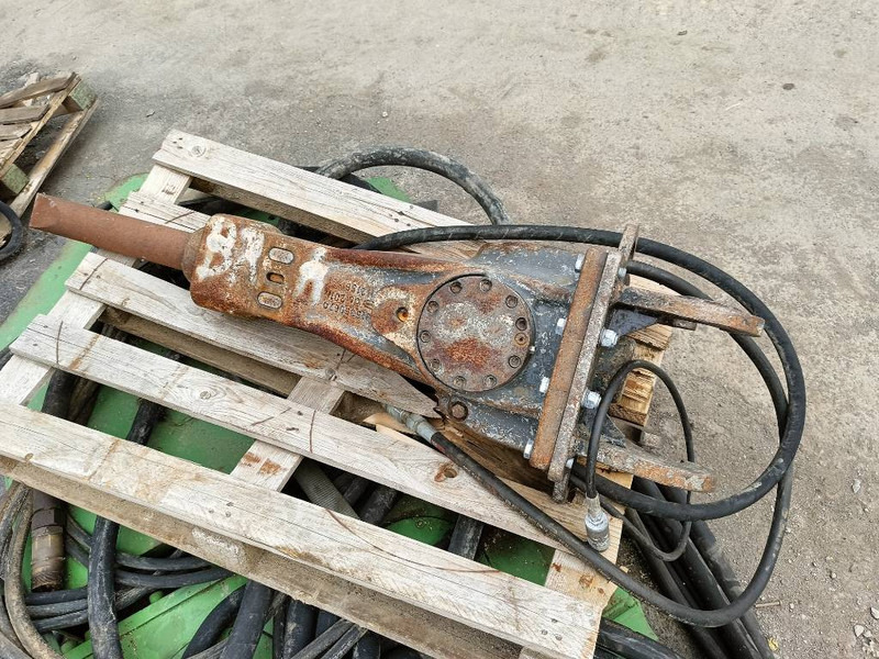 Atlas-Copco HS35U 248 kg hamer breker brokk husqvarna 8 cm - Hydraulisk hammer for Bygg og anlegg: bilde 1 Atlas-Copco HS35U 248 kg hamer breker brokk husqvarna 8 cm - Hydraulisk hammer for Bygg og anlegg: bilde 1