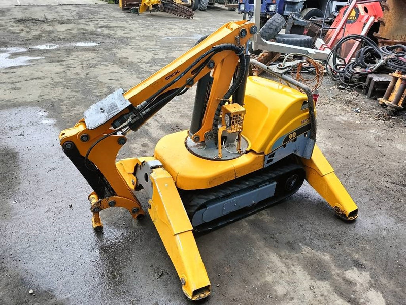 Beltegraver Brokk 90 husqvarna robot remote excavator digger: bilde 9 Beltegraver Brokk 90 husqvarna robot remote excavator digger: bilde 9
