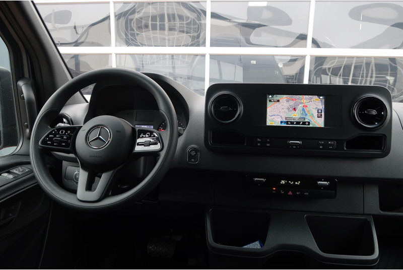 Mercedes-Benz Sprinter 519 CDI L2H2 4X4 AUT/ 2X DEUR/ 3,5T/ MBUX/ CAMERA/ ETC. - Kassebil: bilde 5 Mercedes-Benz Sprinter 519 CDI L2H2 4X4 AUT/ 2X DEUR/ 3,5T/ MBUX/ CAMERA/ ETC. - Kassebil: bilde 5