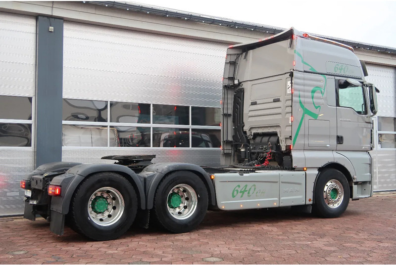 MAN TGX TGX 33.640 6X4 /RETARDER/ HYDRAULIK/ ALCOA'S/ LED/ ETC! - Trekkvogn: bilde 5 MAN TGX TGX 33.640 6X4 /RETARDER/ HYDRAULIK/ ALCOA'S/ LED/ ETC! - Trekkvogn: bilde 5