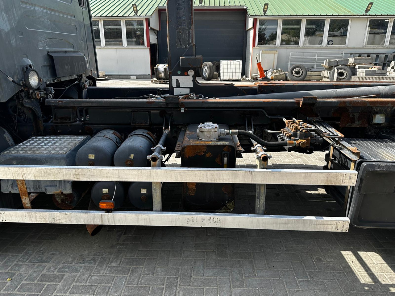 SCANIA Scania 124 * 6x4 * EURO 3 * MULTILIFT * - Trekkvogn: bilde 5 SCANIA Scania 124 * 6x4 * EURO 3 * MULTILIFT * - Trekkvogn: bilde 5