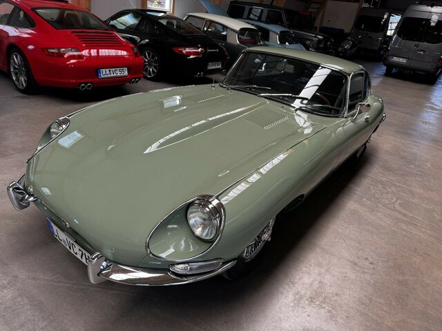 JAGUAR E-Type 4.2 Litre Serie 1.5 FHC Zustand 1... - Personenbil: bilde 2 JAGUAR E-Type 4.2 Litre Serie 1.5 FHC Zustand 1... - Personenbil: bilde 2
