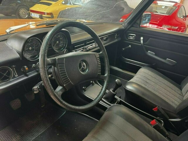 MERCEDES-BENZ 200 D/8 W115... - Sedan: bilde 5 MERCEDES-BENZ 200 D/8 W115... - Sedan: bilde 5