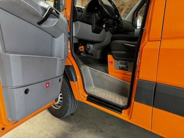 MERCEDES-BENZ Sprinter 316 CDI 4x4 Allrad L2H2 1. Hand!... - Kassebil: bilde 3 MERCEDES-BENZ Sprinter 316 CDI 4x4 Allrad L2H2 1. Hand!... - Kassebil: bilde 3