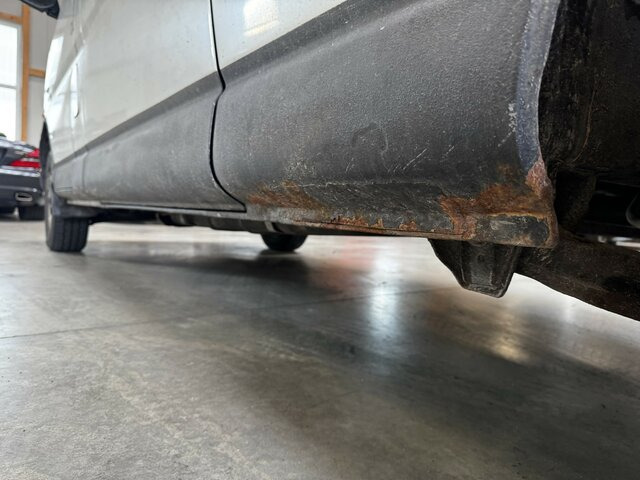 TOYOTA HiAce 2.5TD Kasten lang 4WD 4x4 - Kassebil: bilde 2 TOYOTA HiAce 2.5TD Kasten lang 4WD 4x4 - Kassebil: bilde 2