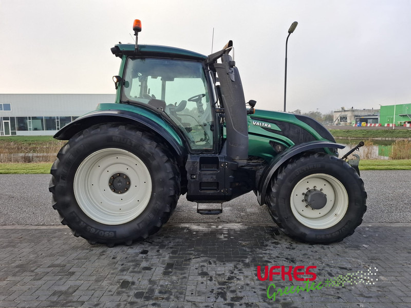 Valtra T194 D TwinTrack - Traktor: bilde 4 Valtra T194 D TwinTrack - Traktor: bilde 4