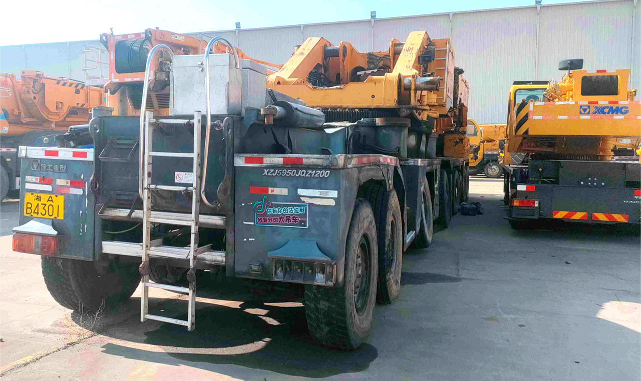 XCMG 1200ton QAY1200 used hydraulic all terrain crane - Allterrengkran: bilde 4 XCMG 1200ton QAY1200 used hydraulic all terrain crane - Allterrengkran: bilde 4