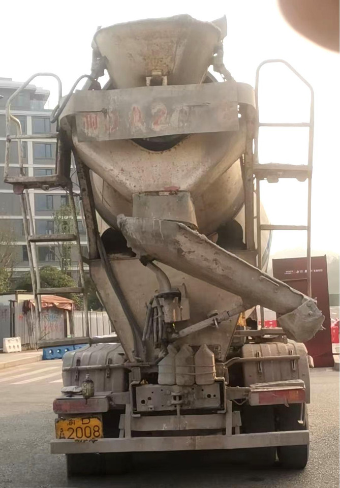 XCMG Factory Concrete Truck Mixer Drum 12m³ G4804B Concrete Machinery Mobile cConcrete Mixer Truck - Betongbil: bilde 4 XCMG Factory Concrete Truck Mixer Drum 12m³ G4804B Concrete Machinery Mobile cConcrete Mixer Truck - Betongbil: bilde 4
