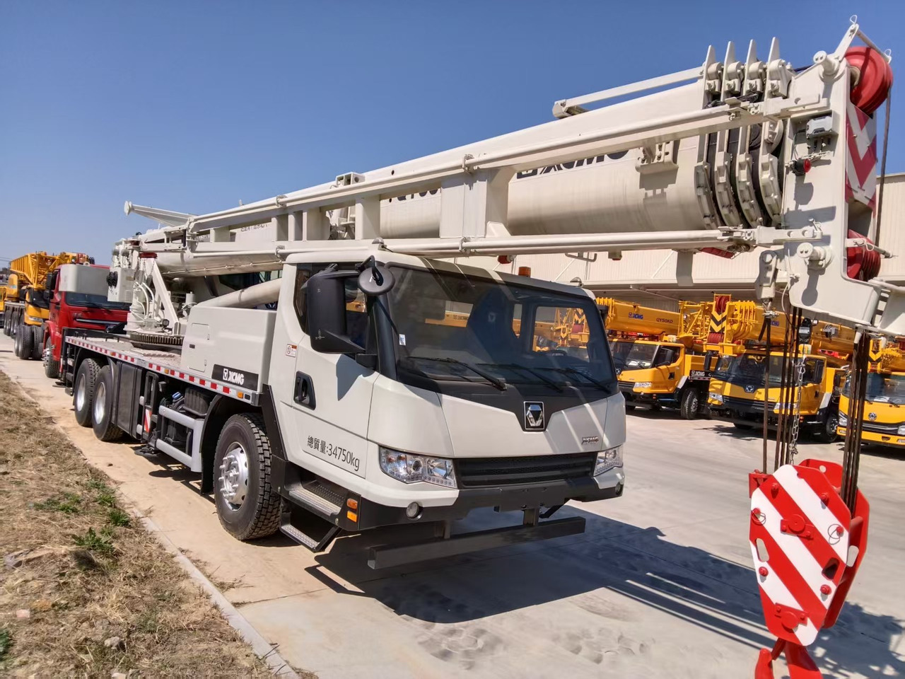 XCMG Official Construction Mini Mobile Crane QY30_TW 30 ton Used Small Hydraulic Crane Price - Mobilkran: bilde 3 XCMG Official Construction Mini Mobile Crane QY30_TW 30 ton Used Small Hydraulic Crane Price - Mobilkran: bilde 3