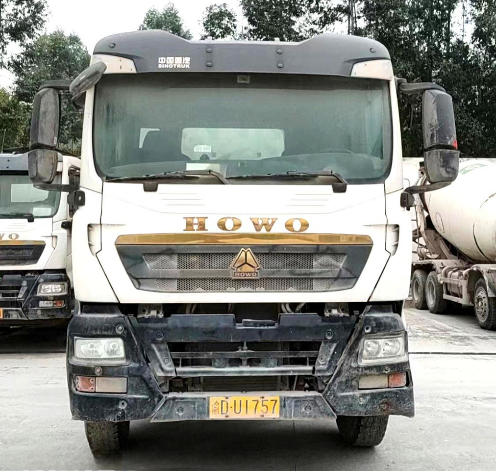 XCMG Official G4804B 12cubic Used Hydraulic Diesel Concrete Mixer Truck Second Hand Cement Mixers Sale - Betongbil: bilde 3 XCMG Official G4804B 12cubic Used Hydraulic Diesel Concrete Mixer Truck Second Hand Cement Mixers Sale - Betongbil: bilde 3