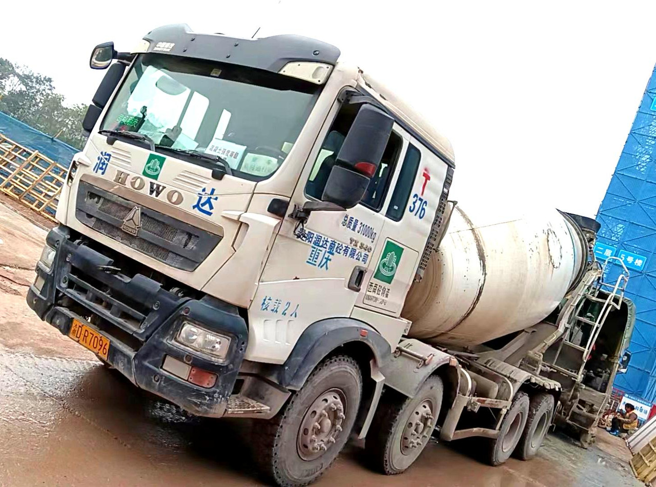 XCMG Official G4804B Second Hand Concrete Mixer Cement Truck 12m³ Cement Mixer Sale - Betongbil: bilde 2 XCMG Official G4804B Second Hand Concrete Mixer Cement Truck 12m³ Cement Mixer Sale - Betongbil: bilde 2
