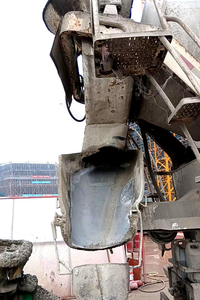 XCMG Official G4804B Second Hand Concrete Mixer Cement Truck 12m³ Cement Mixer Sale - Betongbil: bilde 5 XCMG Official G4804B Second Hand Concrete Mixer Cement Truck 12m³ Cement Mixer Sale - Betongbil: bilde 5