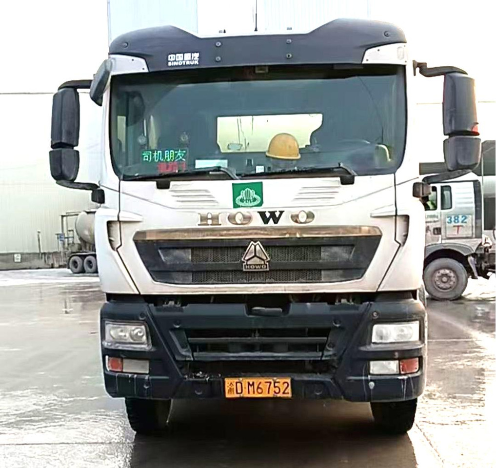 XCMG Official G4804B Second Hand Mobile Concrete Mixer Truck 12m³ Construction Cement Mixer - Betongbil: bilde 3 XCMG Official G4804B Second Hand Mobile Concrete Mixer Truck 12m³ Construction Cement Mixer - Betongbil: bilde 3