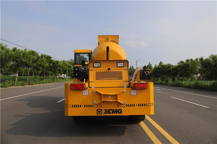 XCMG Official SLM2600S 2.6 Cubic Meters Diesel Engine Power Self Propelled Concrete Mixers for Sale - Betongbil: bilde 5 XCMG Official SLM2600S 2.6 Cubic Meters Diesel Engine Power Self Propelled Concrete Mixers for Sale - Betongbil: bilde 5