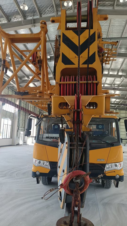 XCMG Official Second Hand 70 Ton Mobile Crane QY70K5D_1 Truck Mounted Crane - Mobilkran: bilde 2 XCMG Official Second Hand 70 Ton Mobile Crane QY70K5D_1 Truck Mounted Crane - Mobilkran: bilde 2