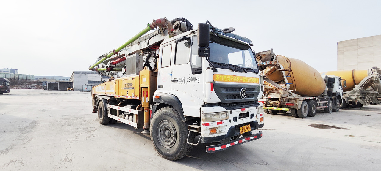 XCMG Official Used Concrete Pump Truck HB37V 37 Meters Cement Pump Machine Price For Sale - Betongpumpe: bilde 2 XCMG Official Used Concrete Pump Truck HB37V 37 Meters Cement Pump Machine Price For Sale - Betongpumpe: bilde 2