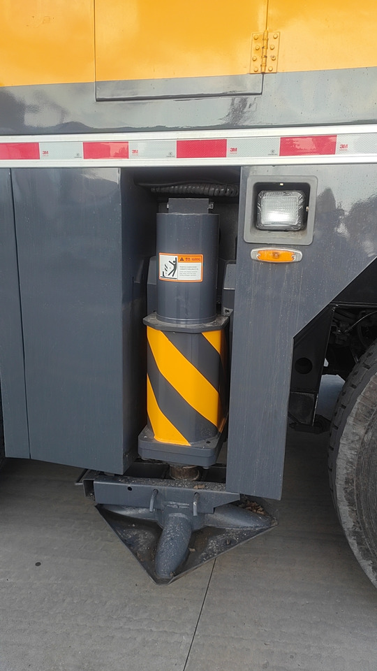 XCMG Truck crane Second Hand mobile hydraulic crane QAY160 Used - Mobilkran: bilde 2 XCMG Truck crane Second Hand mobile hydraulic crane QAY160 Used - Mobilkran: bilde 2