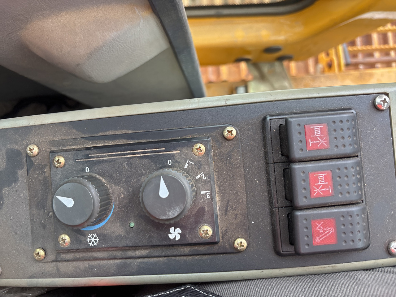 XCMG official XGC55TE 55ton telescopic boom crawler crane price - Beltegående kran: bilde 3 XCMG official XGC55TE 55ton telescopic boom crawler crane price - Beltegående kran: bilde 3