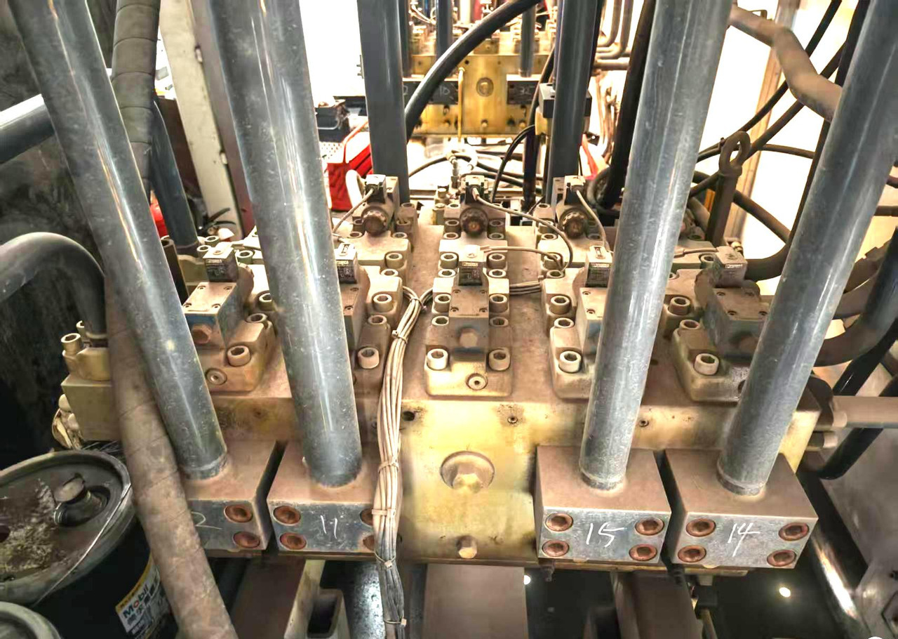 XCMG official used XGC28000 large crawler crane for sale - Beltegående kran: bilde 4 XCMG official used XGC28000 large crawler crane for sale - Beltegående kran: bilde 4