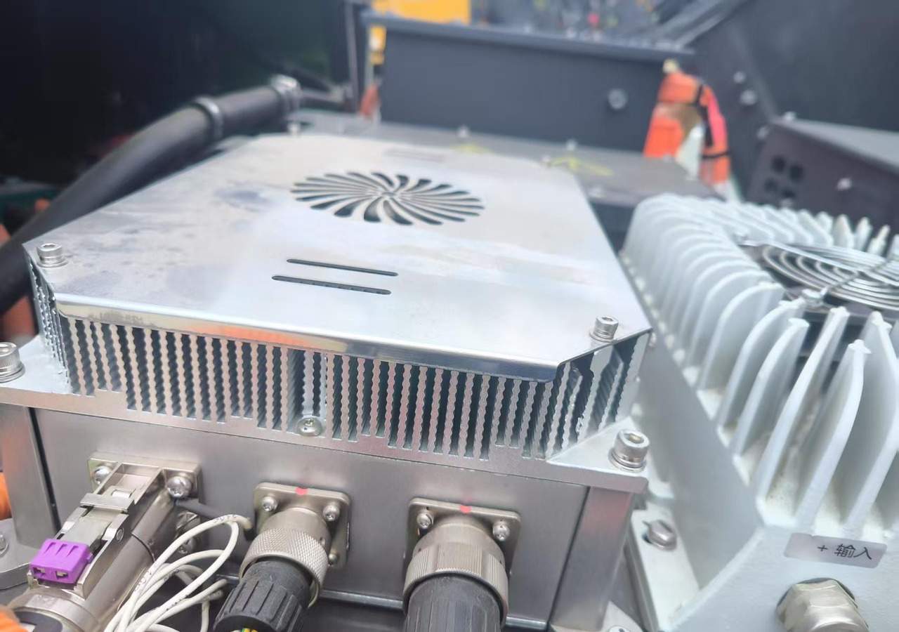 XCMG official used electric small cold milling machine Xm505ep 500mm width - Asfaltfres: bilde 3 XCMG official used electric small cold milling machine Xm505ep 500mm width - Asfaltfres: bilde 3