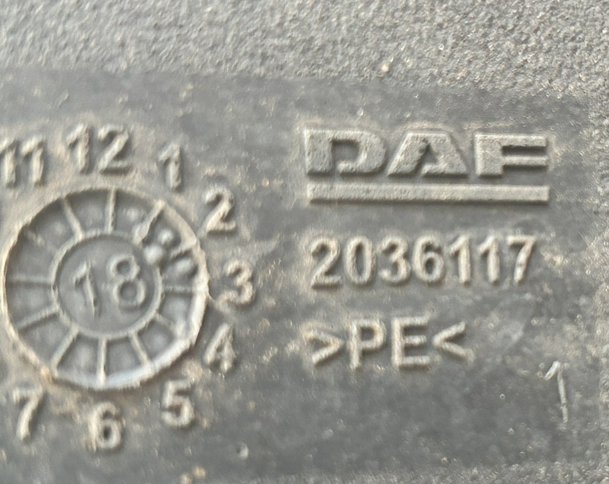 DAF ADBLUE FLUID TANK 90L XF 106 480 - AdBlue tank: bilde 4 DAF ADBLUE FLUID TANK 90L XF 106 480 - AdBlue tank: bilde 4