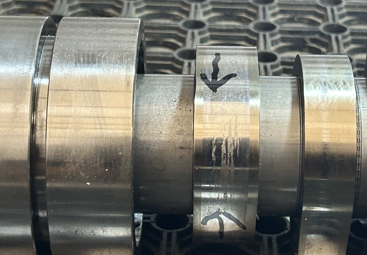 DAF CAMSHAFT DAF XF 106 480 530 - Kamaksel: bilde 3 DAF CAMSHAFT DAF XF 106 480 530 - Kamaksel: bilde 3