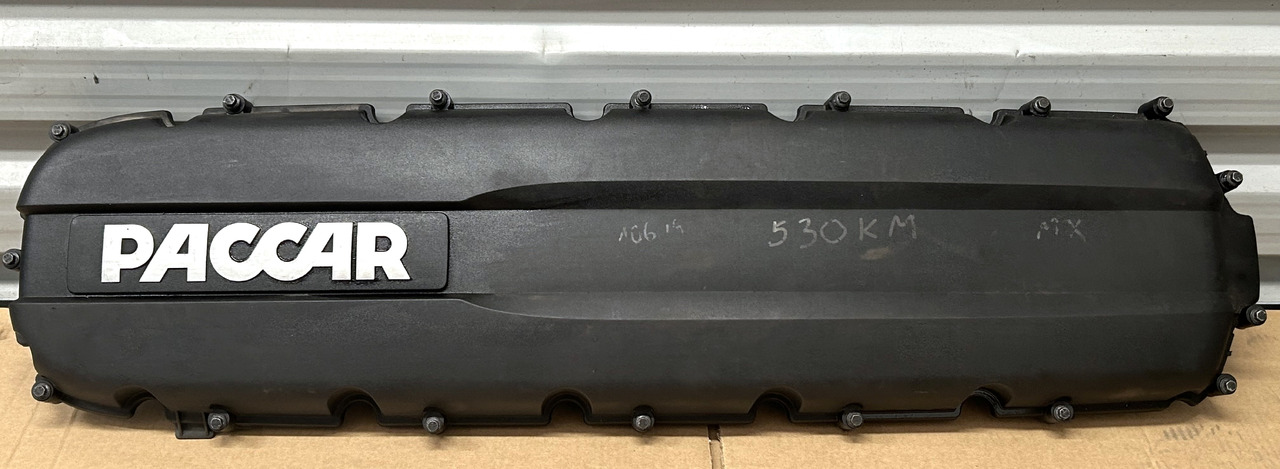 DAF ENGINE VALVE COVER + SPACER FRAME XF 106 - Topplokk: bilde 2 DAF ENGINE VALVE COVER + SPACER FRAME XF 106 - Topplokk: bilde 2