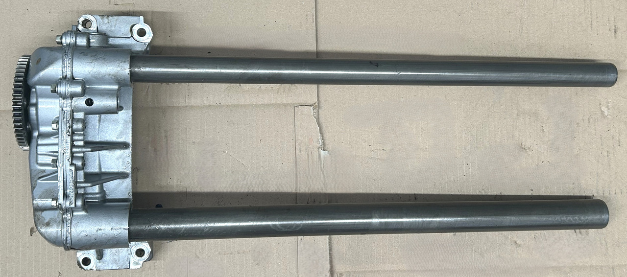 DAF OIL PUMP WITH PIPES DAF XF 106 480 - Oljepumpe: bilde 2 DAF OIL PUMP WITH PIPES DAF XF 106 480 - Oljepumpe: bilde 2