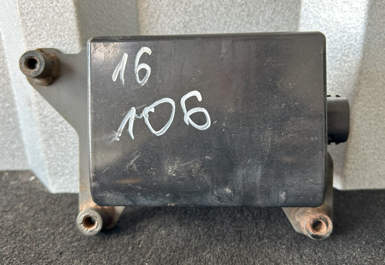 DAF RADAR AKTYWNY ACC2 AEBS DAF XF 106 480 - Elektrisk system for Lastebil: bilde 1 DAF RADAR AKTYWNY ACC2 AEBS DAF XF 106 480 - Elektrisk system for Lastebil: bilde 1