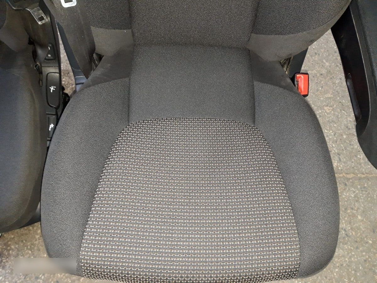 DAF SET OF XF 106 DAF XF 106 truck - Sete for Lastebil: bilde 4 DAF SET OF XF 106 DAF XF 106 truck - Sete for Lastebil: bilde 4